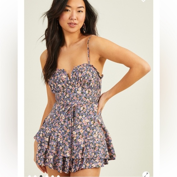 Altar’d State Briar Floral Ruffle Romper - Picture 2 of 13